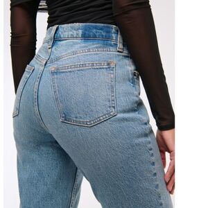 Abercrombie & Fitch The Straight Mid Rise Curve Love Jeans